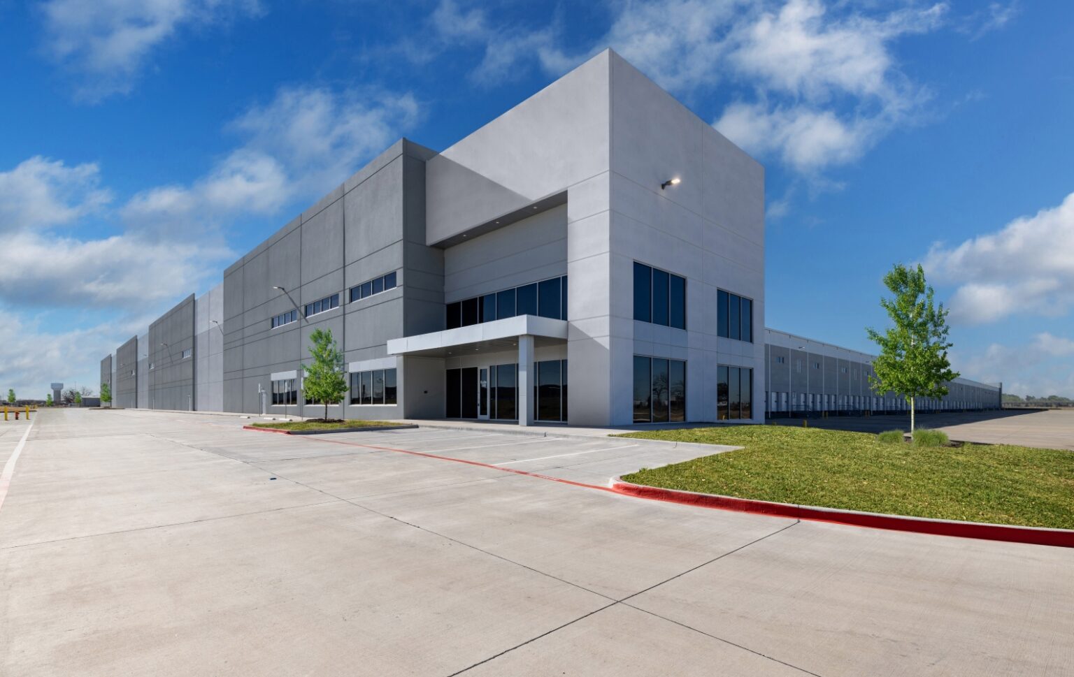FORNEY LOGISTICS CROSSING